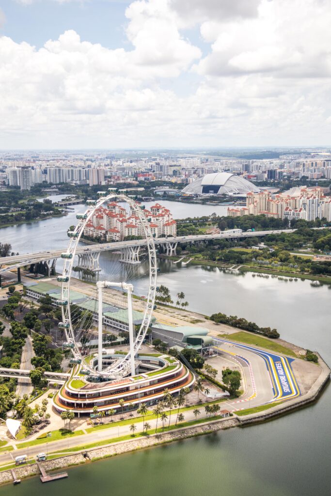 Панорама Сингапура со SkyPark Observation Deck